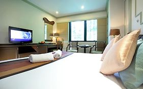 Majestic Suites Bangkok 3*